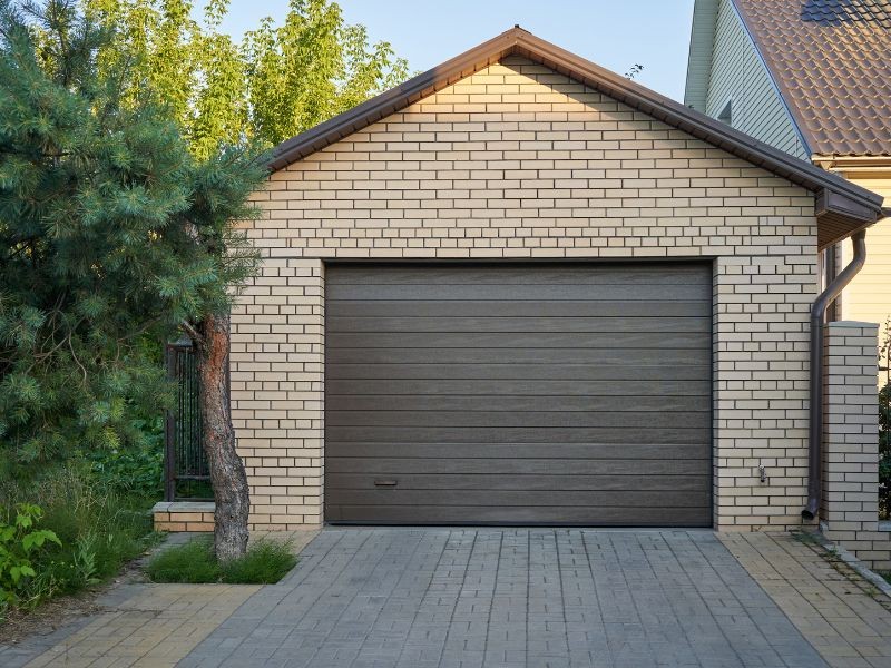 Affittare un Garage,  conviente? Analisi e consigli